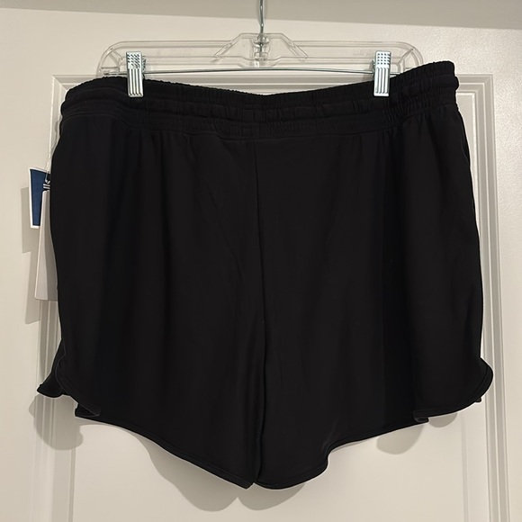 NWT Danskin Reverie Black Short - Picture 2 of 8